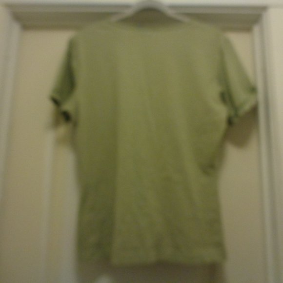 COLOR OF THE SEASON MUTED OLIVE SWEET LITTLE TEE LACEY TOP M - Picture 3 of 6